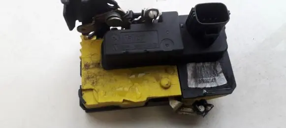 Volvo S60 Front door lock 30699747