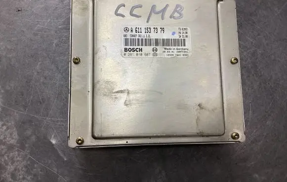 Mercedes-Benz C W203 Engine control unit/module A6111537379 0281010607 28RTE851