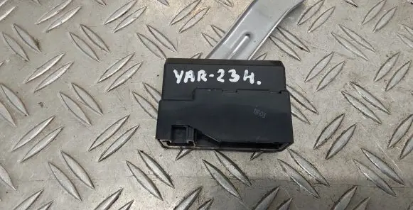 Toyota Yaris XP210 Other control units/modules 82644K0060