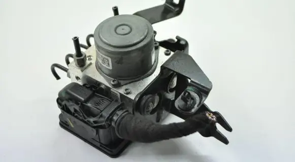 Opel Insignia A ABS Pump 8511207