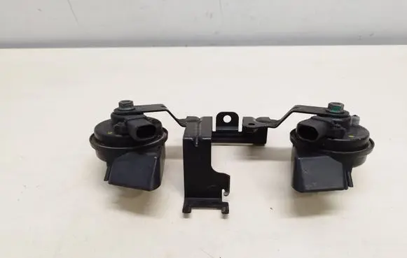 Audi A8 S8 D4 4H Horn signal 4H0951221 4H0951223 4H0951229A