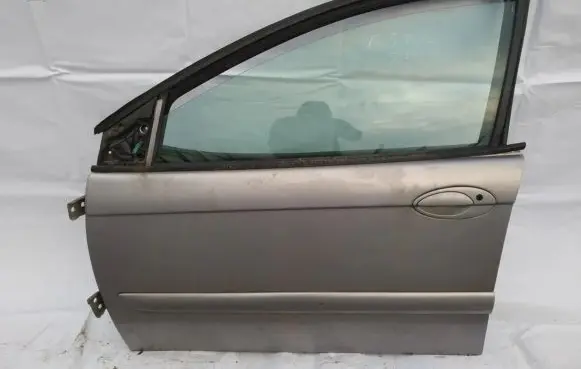 Citroen C5 Front door pilka