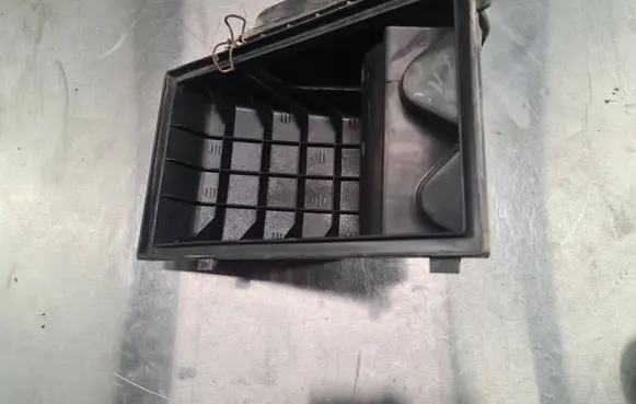 Audi 100 200 5000 C3 Air filter box cover 4A0129620 4619585901