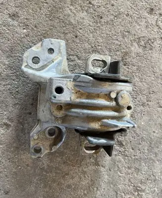 Citroen C5 Engine mount bracket 326B96