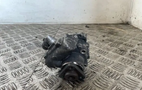 Volkswagen PASSAT B5 Power steering pump