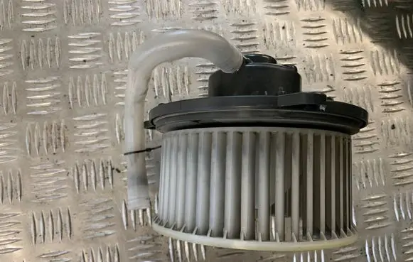 Mazda 323 Heater fan/blower HB111BE5M03 8940000 BE5M037H