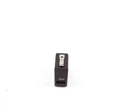 BMW i3 USB socket connector 6820397