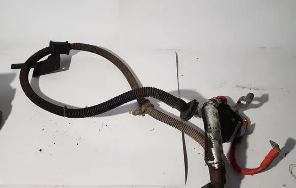Land Rover Range Rover Sport L320 Positive cable (battery) YTA500410