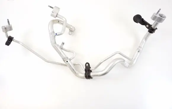 Air conditioning (A/C) pipe/hose