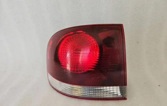 Volkswagen Touareg I Rear/tail lights 7L6945095 7L6945257