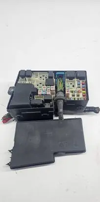 Volvo V50 Fuse box set 8688040 200505 518818000