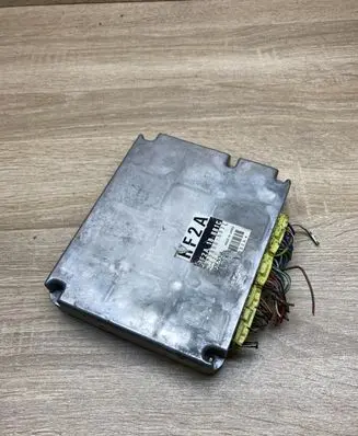 Mazda Premacy Engine control unit/module ECU RF2A18881C 2758005032