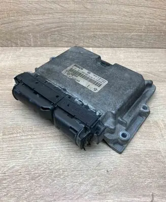 Fiat Stilo Engine control unit/module ECU 55198058 WITHPLUG