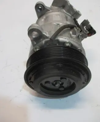 BMW X1 F48 F49 Air conditioning (A/C) compressor (pump) 6842619 64526842619