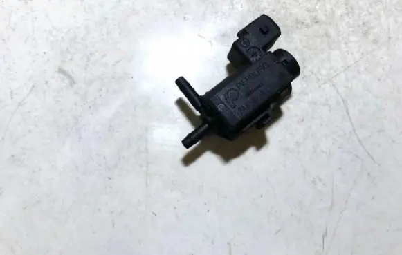 Volvo V70 Turbo solenoid valve 30611668 72224010