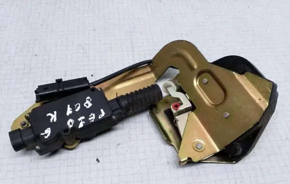 Peugeot 807 Sliding door lock 