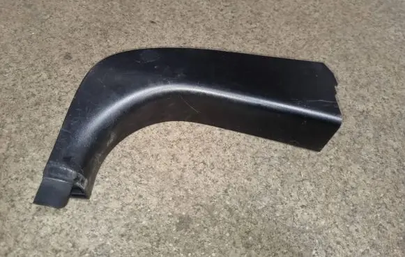 BMW 5 E60 E61 Other sill/pillar trim element 22339910 7025030