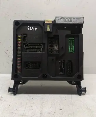 Ford Galaxy Fuse module 7M0971882A PX0418130