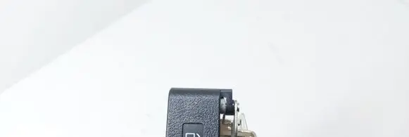 Honda CR-V Fuel tank opening switch 