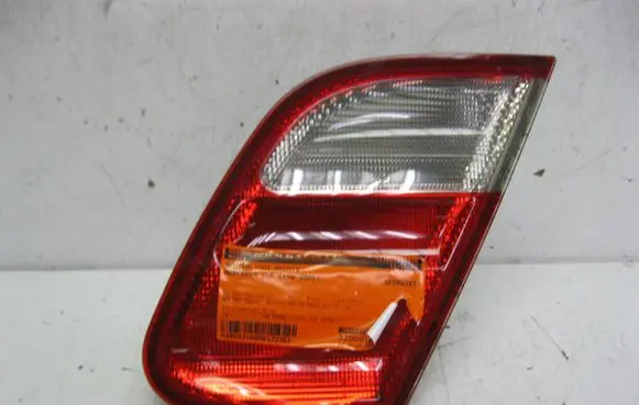 Tailgate rear/tail lights