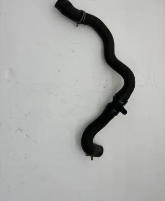 Peugeot 5008 Engine coolant pipe/hose