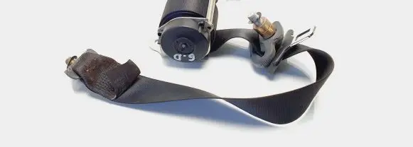 Mitsubishi Colt Rear seatbelt MN108300XB