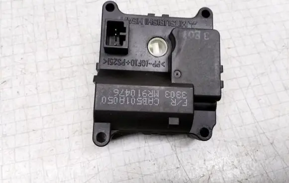 Mitsubishi Space Star Air flap motor/actuator MR910476 CAB501A050