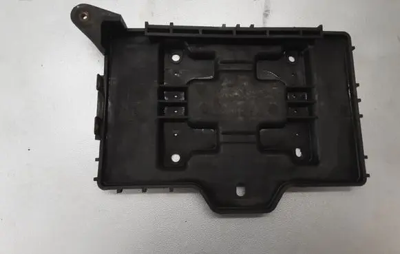 Battery tray