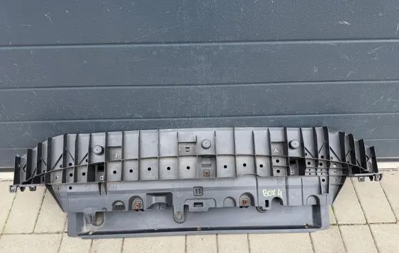 Peugeot 2008 I Engine splash shield/under tray 