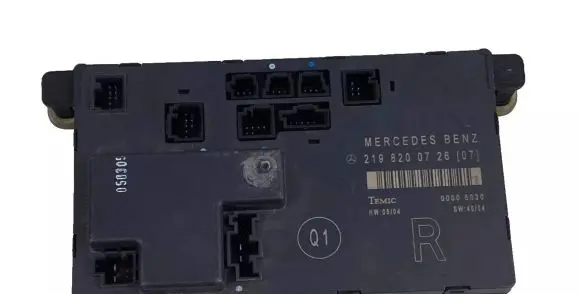 Mercedes-Benz CLS C218 X218 Door control unit/module A2198200726
