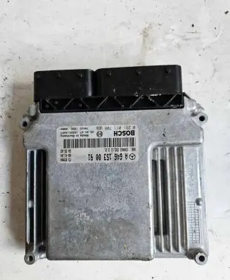 Mercedes-Benz E W211 Engine control unit/module 1039S14057 A6461530091 0281011708
