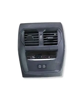 BMW 3 G20 G21 Rear air vent grill 6806816