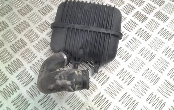 Audi A6 S6 C6 4F Vacuum air tank 8E0129955