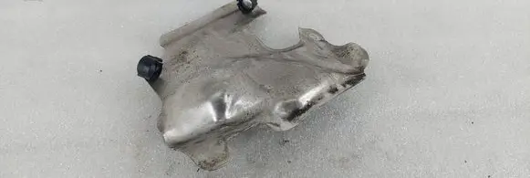 BMW 5 F10 F11 Heat shield in engine bay 7224341 A1M93 24640010