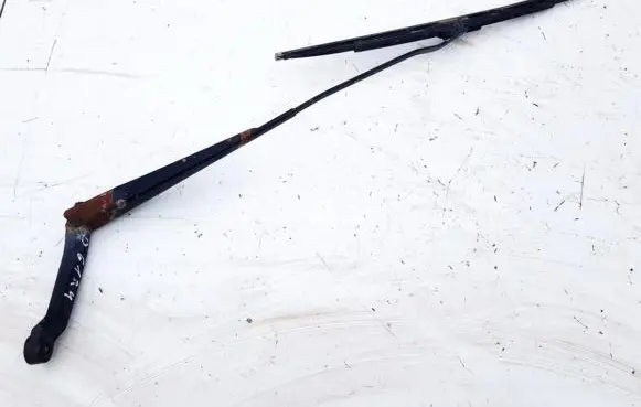Chevrolet Kalos Front wiper blade arm