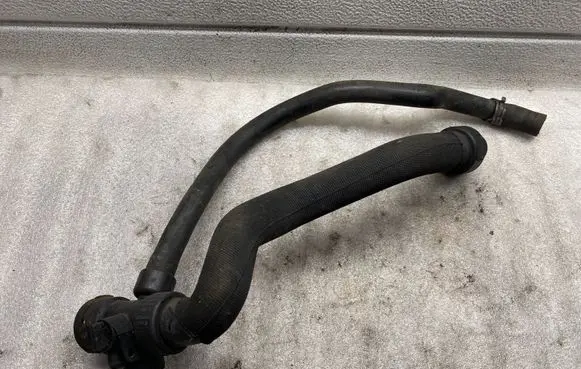 Audi A4 S4 B7 8E 8H Engine coolant pipe/hose 8E0121049T