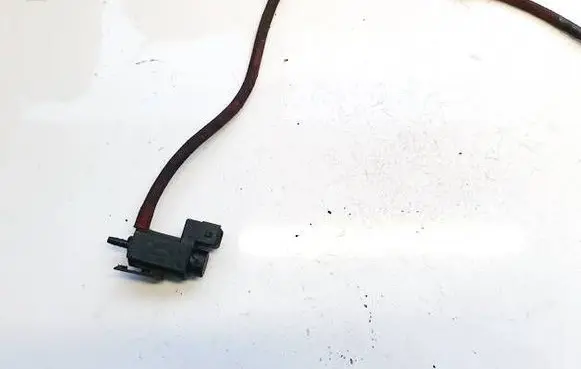BMW X6 E71 Turbo solenoid valve 7810831 7.02318.00