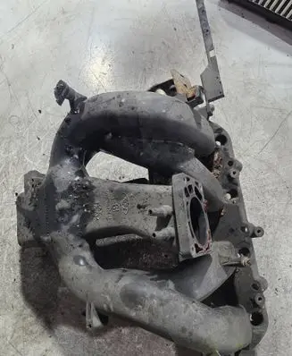 Ford Mondeo MK I Intake manifold 938F9424LE