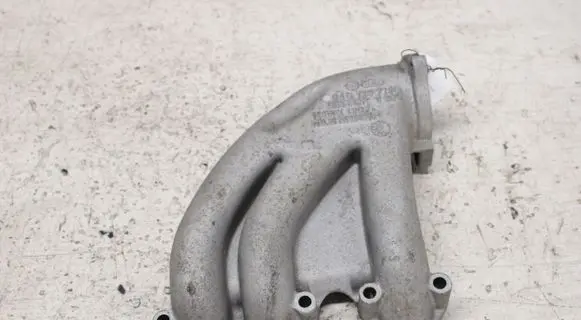 Volkswagen Polo IV 9N3 Intake manifold 045129713Q