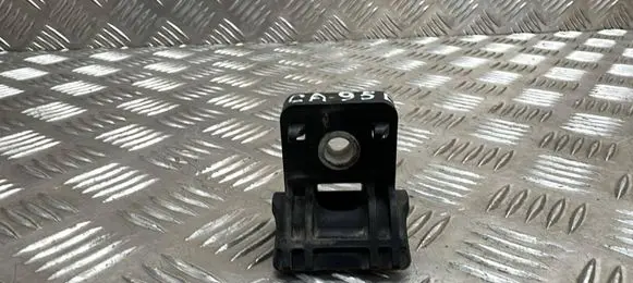 Opel Zafira C Radiator mount bracket 13250318