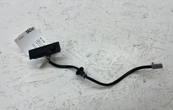 Nissan Leaf II (ZE1) Tailgate opening switch 253805SA0A