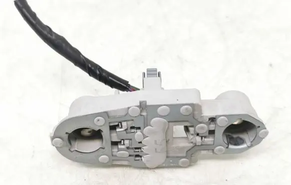 Ford Mondeo MK IV Tail light bulb cover holder 7S7113N004A