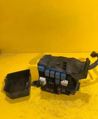 Opel Agila B Fuse module RZ1R12P4K10