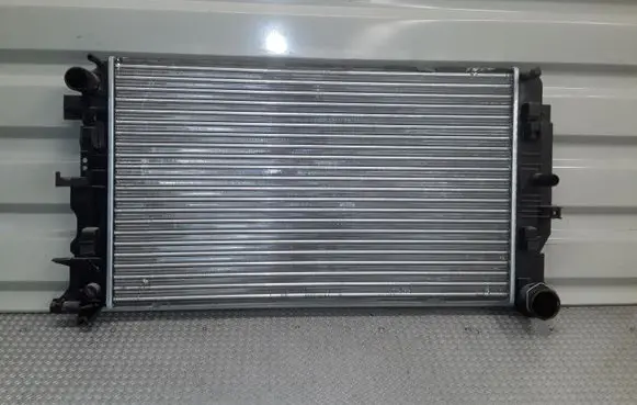 Coolant radiator
