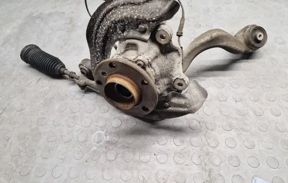 BMW 1 F20 F21 Front wheel hub spindle knuckle 6853819