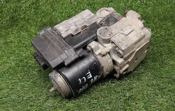 Ford Mondeo MK I ABS Pump F4RF2C219AR