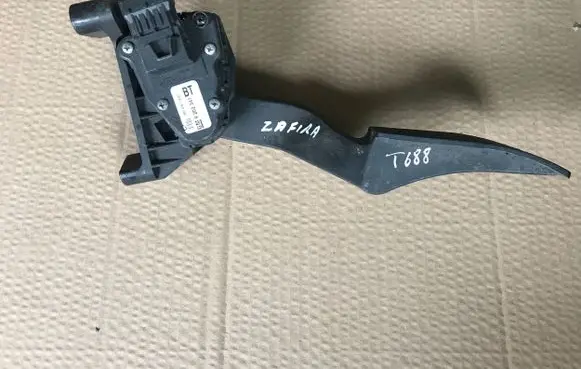Opel Zafira B Accelerator throttle pedal 9202341