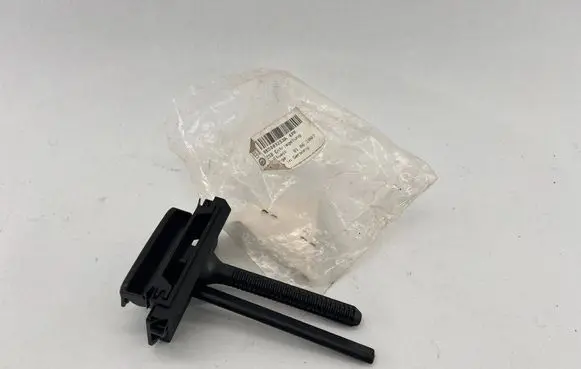 Audi A6 S6 C6 4F Front trunk storage compartment 8E0883253A
