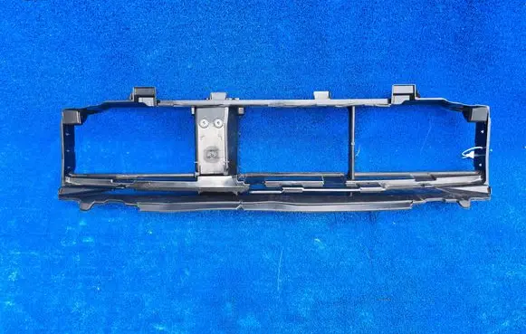 BMW 4 G22 G23 G24 G26 Intercooler air guide/duct channel 9498818