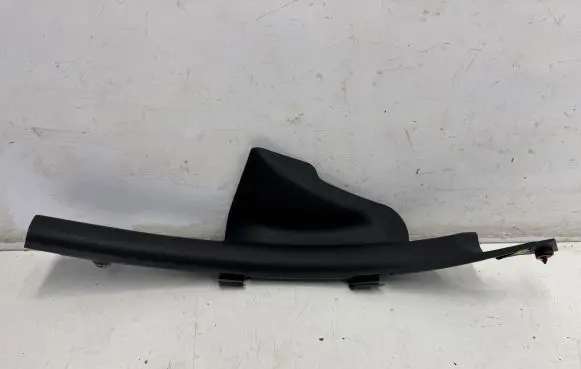 KIA Stinger Rear sill trim cover 85875J5000